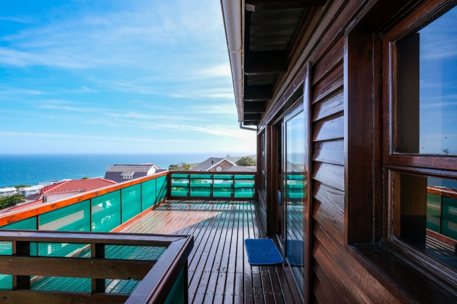 To Let 4 Bedroom Property for Rent in Herolds Bay Western Cape